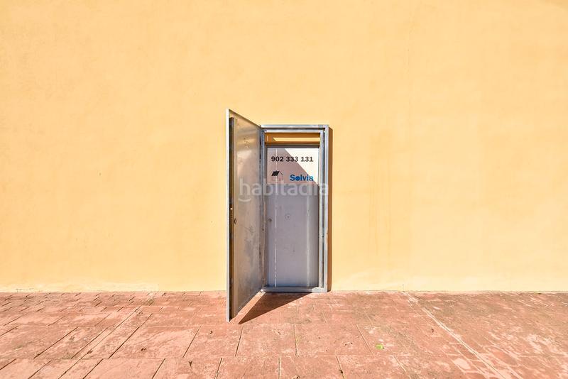 Foto a8d1c050-5105-445c-a360-d0178368701c. Local commercial dans Atarfe