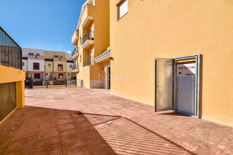 Foto 0e3f89af-3d7c-4e61-928e-e3e3062334c6. Local comercial solvia inmobiliaria locales en Atarfe
