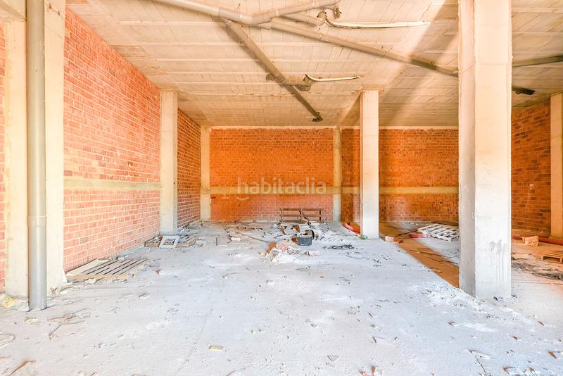 Foto 3cd2f9a7-3056-43b8-87a0-138de0b131b6. Local comercial solvia inmobiliaria locales en Atarfe