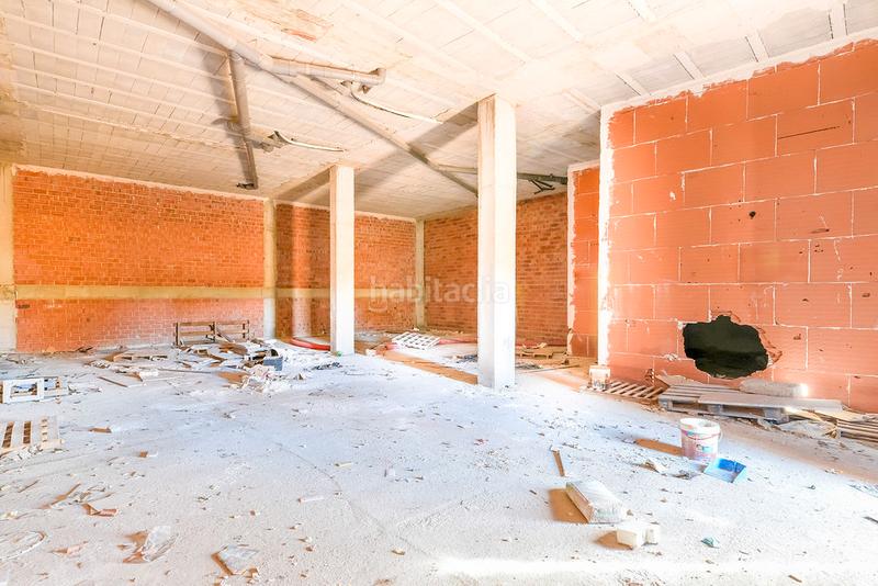 Foto e6bd2806-1224-40a3-9ff1-286e66cd3b5b. Local comercial solvia inmobiliaria locales en Atarfe
