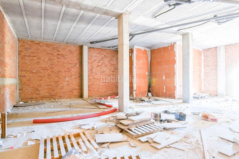 Foto ef5503a2-ed31-436f-aa1b-e3bb36d09e89. Local comercial solvia inmobiliaria locales en Atarfe