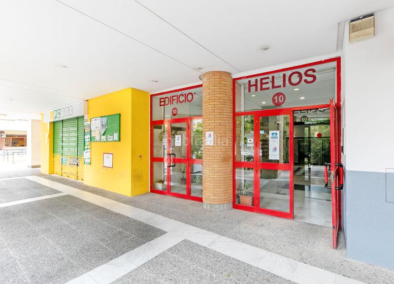 Foto 64de2062-85fc-4f82-9729-da3df68f7807. Oficina a colores - entreparques Sevilla