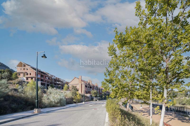 Foto 0ab062df-c773-4416-89a1-d1b15ee5a449. Edifici a Zona Nord Alcoi