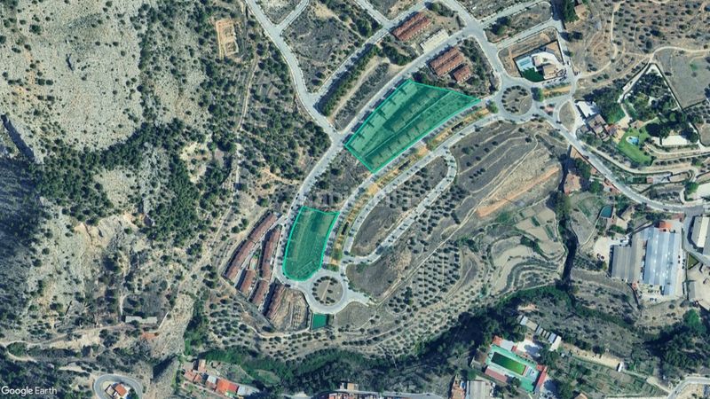Foto 5c6d4350-f434-48f9-921a-de50a2c80473. Edifici a Zona Nord Alcoi