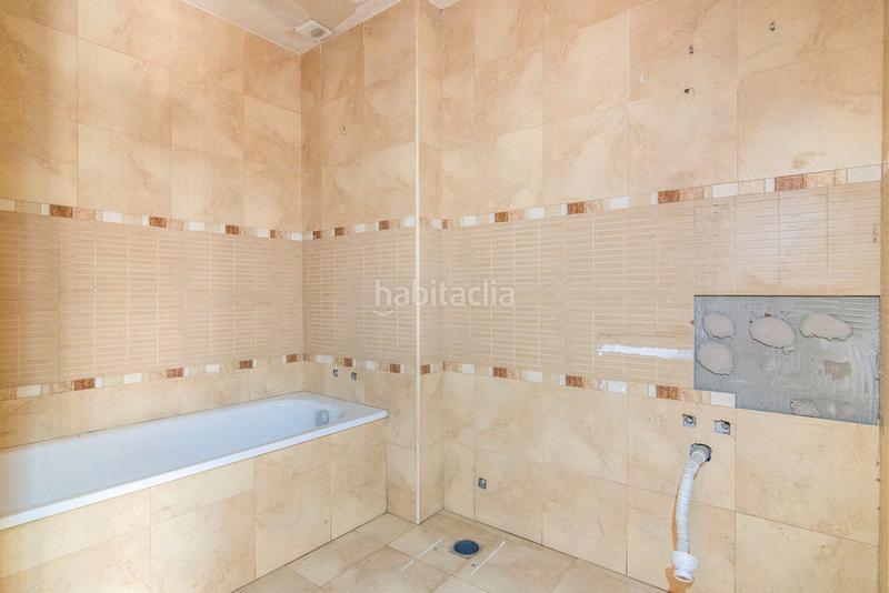Foto 132d8771-c2d5-44bf-b8e4-6a5dc4284e7e. Edificio solvia inmobiliaria en construccion en Almacelles