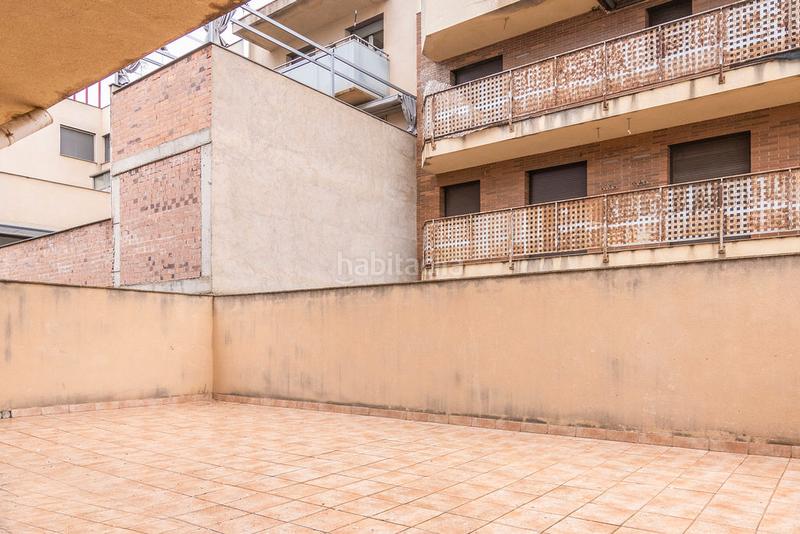 Foto f4e20616-ce89-4078-b277-c499e2da1699. Edificio solvia inmobiliaria en construccion en Almacelles