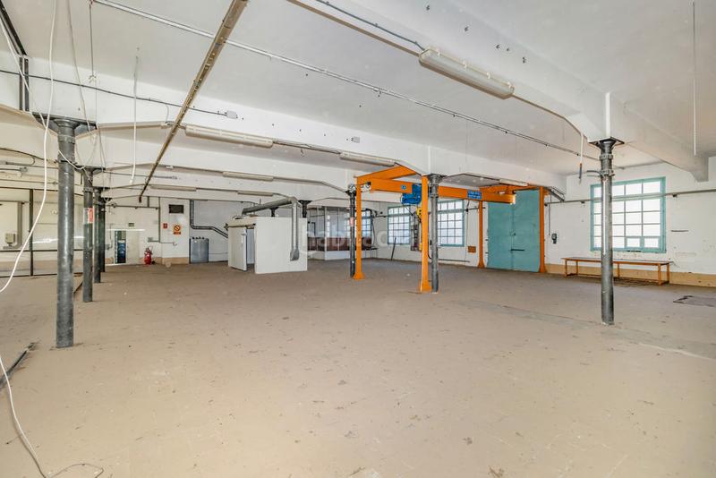 Foto 450d5d72-ef42-49b6-a3e5-e4015ad8ab5a. Nave industrial solvia inmobiliaria nave industrial en Manresa