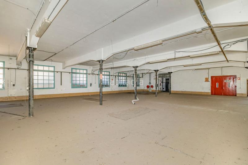 Foto f53f665b-de9b-4242-b802-f872b8096940. Nave industrial solvia inmobiliaria nave industrial en Manresa