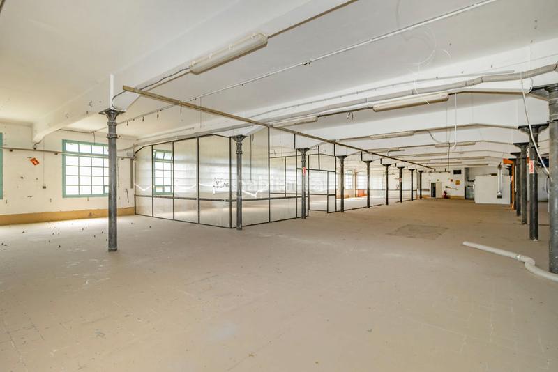 Foto fb216063-0d9f-442c-90b5-92f85cfa71f7. Nave industrial solvia inmobiliaria nave industrial en Manresa