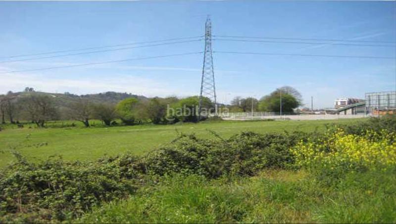 Foto 625eb7a1-df27-4cc2-b310-b8fadddab8af. Finca rústica a la pola Siero Siero