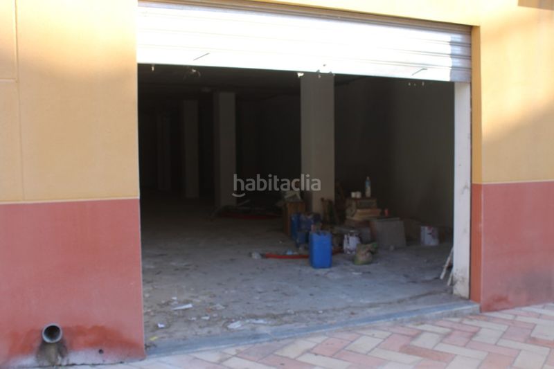 Foto a409b75c-7243-4d38-8ffe-0dd360b11515. Local comercial a Monòver