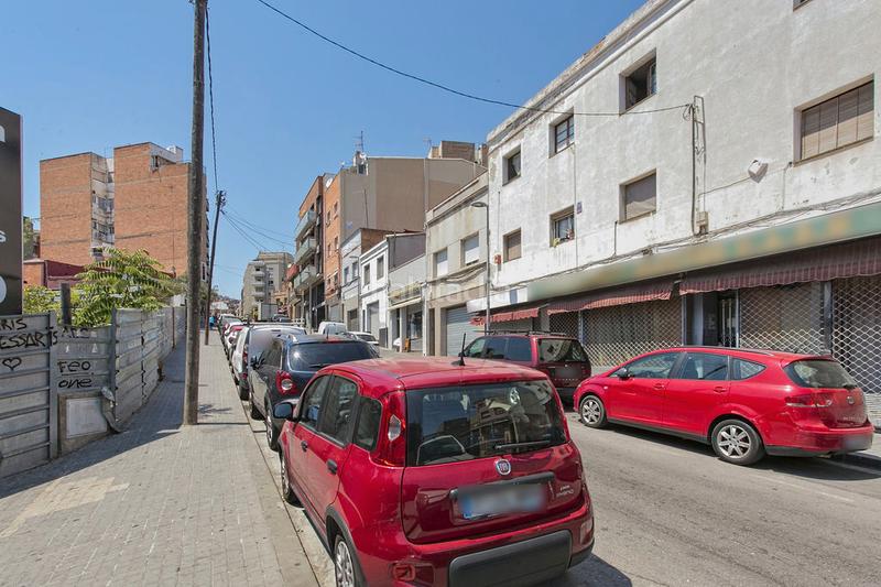 Foto b0d183e1-f404-4d97-8bb3-ab8ebe59cbad. Fondo rustico in La Salut Badalona