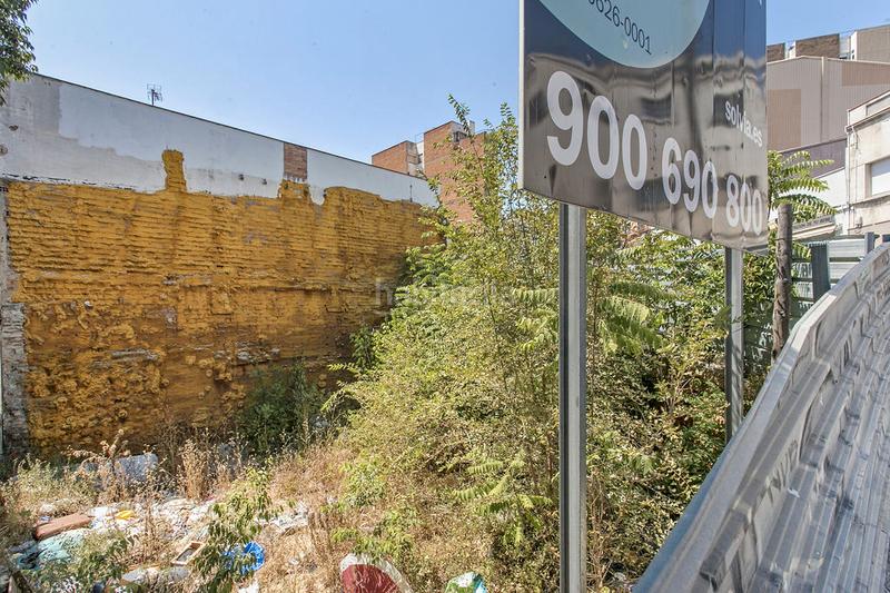 Foto f421ff72-f3ad-41da-90a2-a37c9b4736b3. Fondo rustico in La Salut Badalona