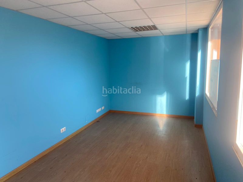 Foto 4f6f57ec-974b-43c9-84cb-4a1220f81704. Local comercial a Foz
