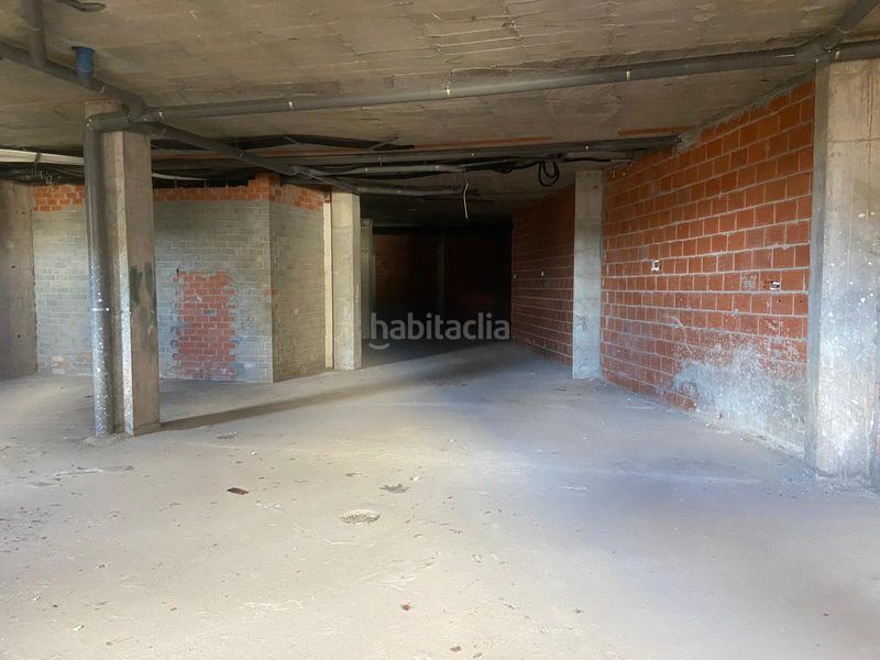 Foto 5f8dd8b5-e448-4349-80ea-e059d9bfcc66. Local comercial a Foz