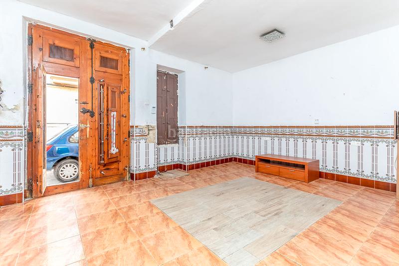 Foto f4f9a22d-5fcd-41d8-b2c8-9e5a2a609c6b. Flat in Zona la Ermita Torrent