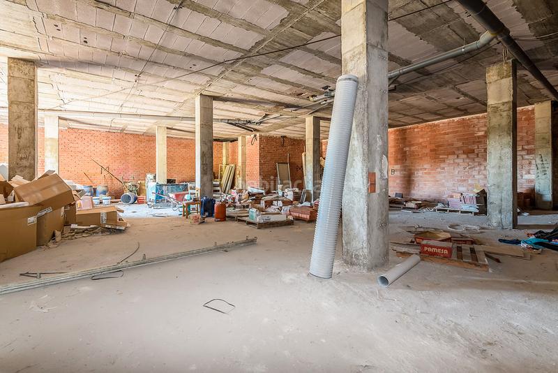 Foto 3d644855-a12e-4604-8360-25d61f6d5c7b. Geschäftsraum in Piscinas Burriana