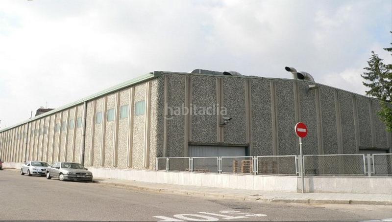 Foto 6a01f2ab-8973-46b4-9ec5-361d9607b314. Industrial building in Sant Hipòlit de Voltregà
