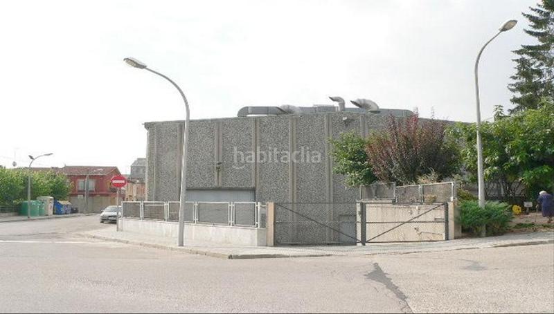 Foto 74e1ced3-2656-4c9e-b3ed-f1193ad19c30. Industrial building in Sant Hipòlit de Voltregà