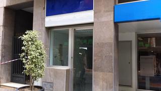 Local commercial à C/ Vázquez López
