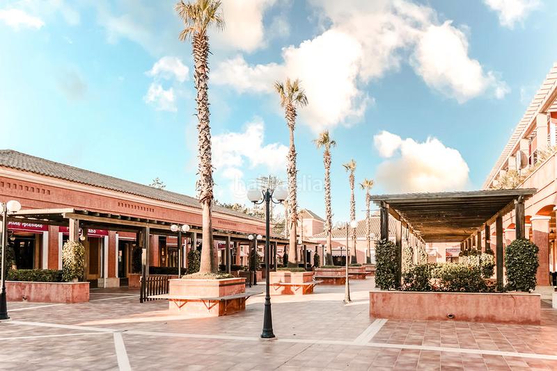 Foto 755e8421-be72-459e-a81a-da4edf303eac. Local comercial a Islantilla golf Islantilla