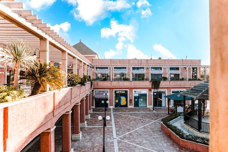 Foto 5f5ad552-2ddb-46f5-abb7-35cd914275ae. Locale commerciale in Islantilla golf Islantilla