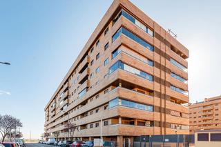 Local Comercial  Pau el quiñón. Solvia inmobiliaria  locales seseña
