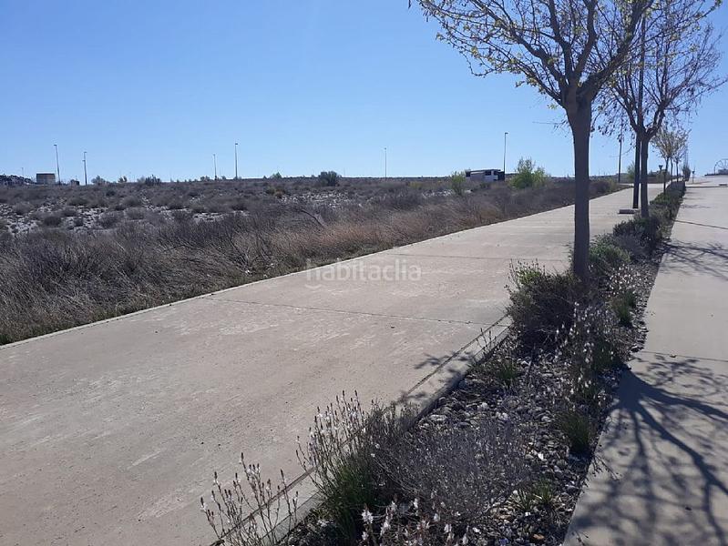 Foto b3ade221-4244-4ee2-8700-ae4f7d480b7e. Oficina a Parque de Venecia Zaragoza