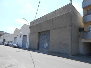 Nau industrial  C/ gran canaria. Solvia inmobiliaria  nave industrial girona