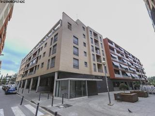 Local Comercial  C/ prat de la riba. Solvia inmobiliaria  locales valls