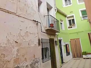 Xalet  C/ armas. Solvia inmobiliaria  casa utiel