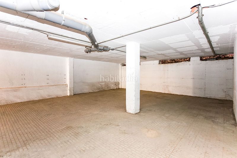 Foto 112027b0-4fa9-4572-b608-7493d09d6b2a. Local comercial a Riera Cornellà de Llobregat