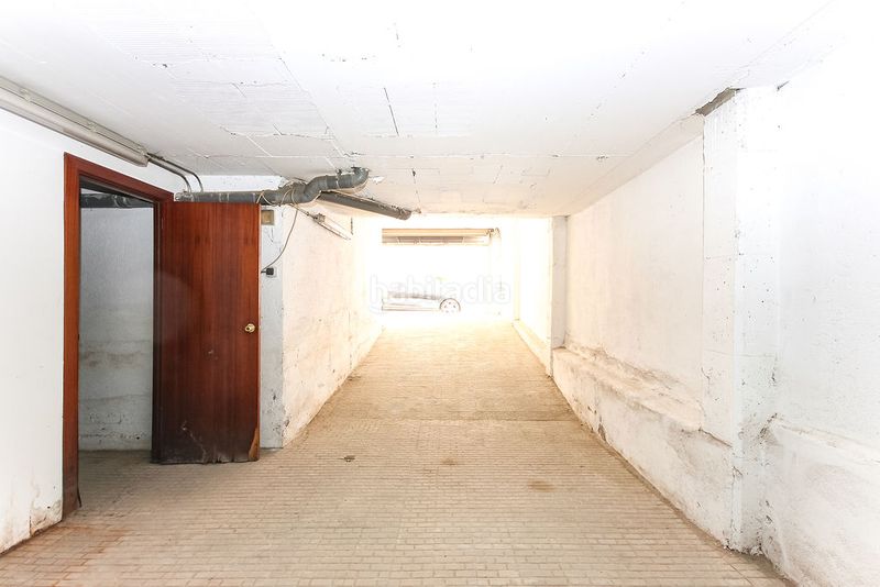 Foto 2a5a7d16-8408-44d7-91ff-2d07bc3c35bc. Local comercial a Riera Cornellà de Llobregat