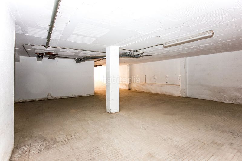 Foto e5fd2a80-f063-40b1-95dd-ff16098fb514. Local comercial a Riera Cornellà de Llobregat