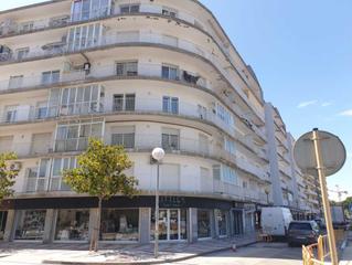 Local Comercial  Av pau. Solvia inmobiliaria  locales castellplatja daro