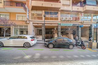 Local Comercial  Av de ifach. Solvia inmobiliaria  locales calpecalp