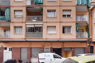 Pis  C/ calderón de la barca. Solvia inmobiliaria  piso badalona