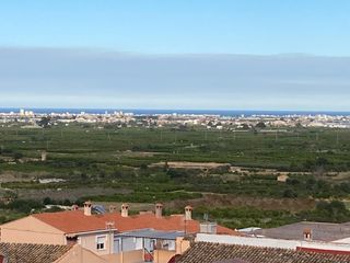 Finca rústica  C/ sant vicent. Solvia inmobiliaria  suelo urbano ador