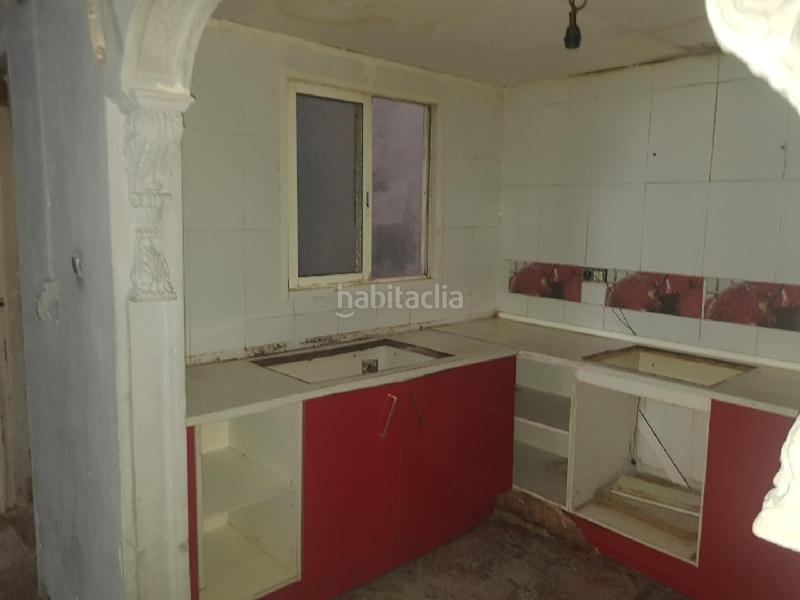 Foto f1454bdd-0bef-4f3a-9837-c1b6fce8bf55. Casa aparellada a Carlet