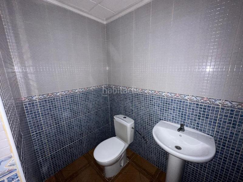 Foto 37cf4113-b54a-452f-bad7-d3d43504eecd. Locale commerciale in Centro Elda