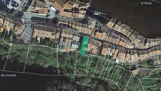 Finca rústica  C/ major. Solvia inmobiliaria  suelo urbano castellfollit de la roca