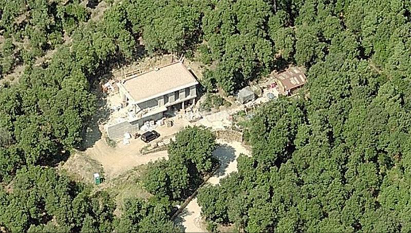 Foto f9ff202a-6a2e-4fe8-8604-ca0c79851737. Edificio in Can Gonteres Terrassa