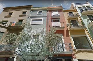 Casa aparellada  Pz la constitución. Solvia inmobiliaria  chalet adosado vilafranca del penedès