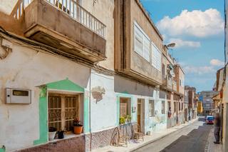 Pis  C/ martínez laredo. Solvia inmobiliaria  piso cartagena