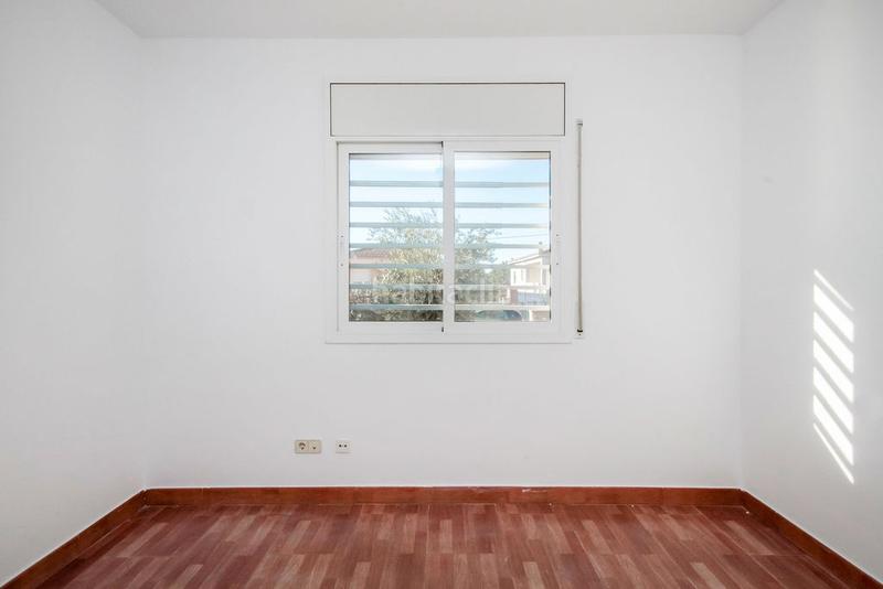 Foto dd1c554f-8925-4ad1-bad8-cde9e5ffb3f7. Xalet amb calefacció a Piera