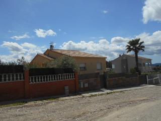 Xalet  Avda olimpiades. Solvia inmobiliaria  chalet independiente piera
