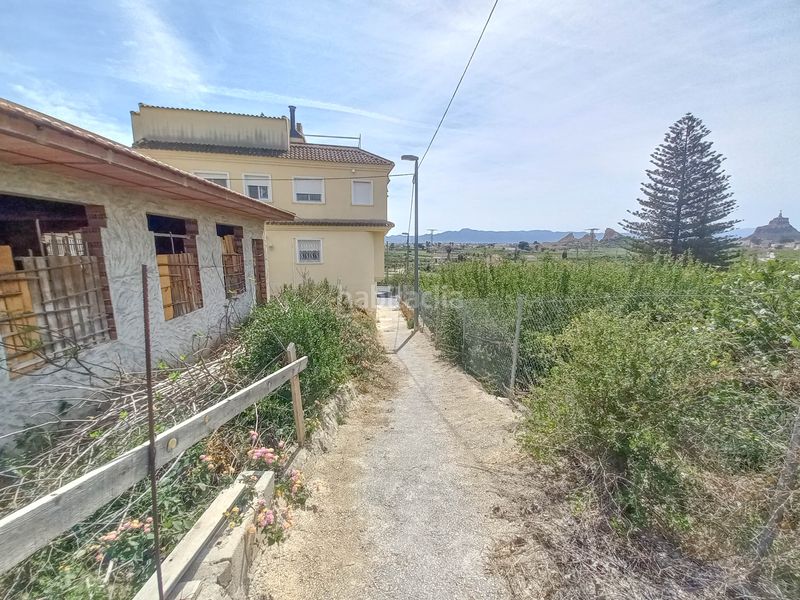 Foto ec1202fd-8cf9-42ba-b16f-4f8d9ad5b394. Finca rústica solvia inmobiliaria terreno con edificación en Murcia