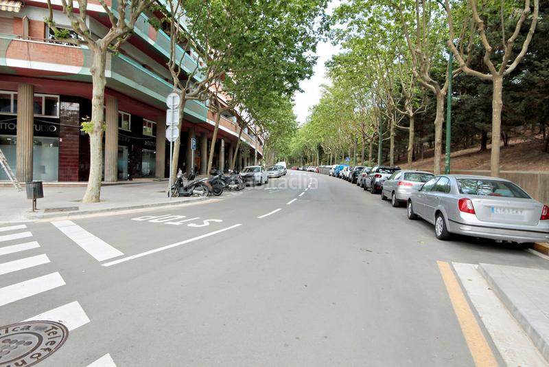 Foto 12a33eb0-2433-4a80-88e7-90db882519a6. Local comercial a Centre Esplugues de Llobregat