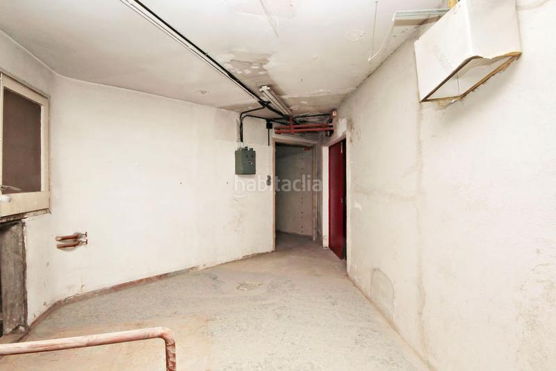 Foto 4c73dab0-f7f5-42ec-afde-50b82ff81eae. Local comercial a Centre Esplugues de Llobregat