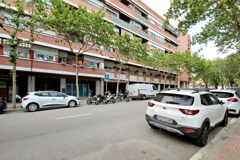 Foto 687fc613-0f0d-458e-976e-493dd285168b. Local comercial a Centre Esplugues de Llobregat